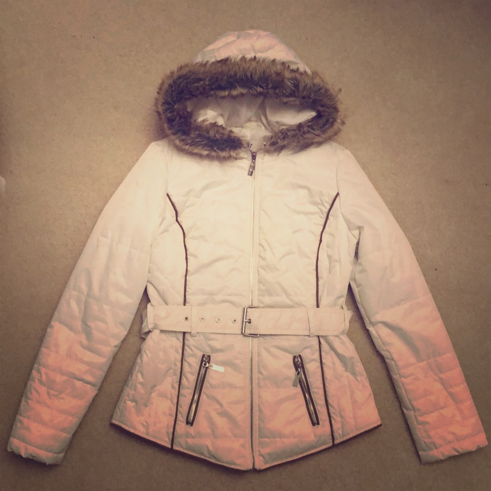 Guess White Jacket With Foe Fur Hood